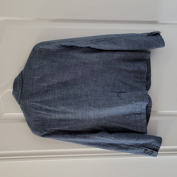 Blazer - Picture 2 of 4